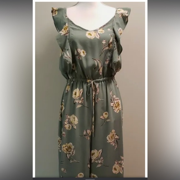 Xhilaration Green Floral Wide Legged Jumpsuit Size M - Picture 2 of 6